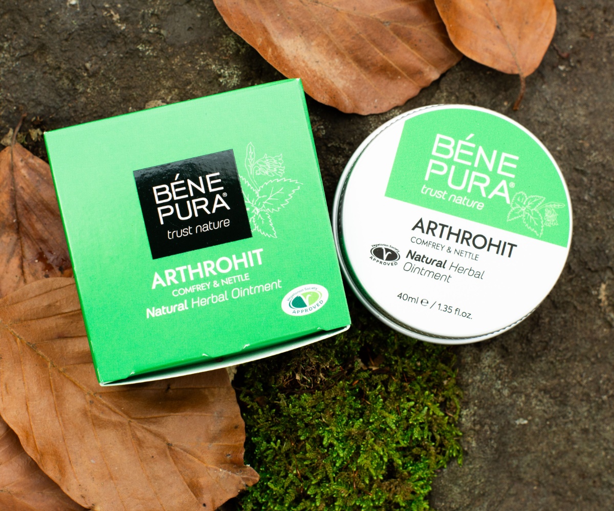 Мехлем с черен оман и коприва за ставни болки