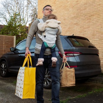 Носене на тежки покупки